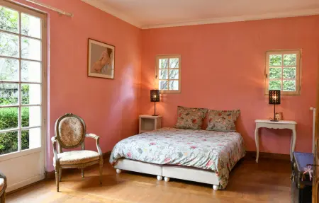 Maison 6 chambres avec piscine chauffée à Yèvre-la-Ville : photo 23