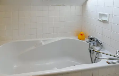 Maison 6 chambres avec piscine chauffée à Yèvre-la-Ville : photo 25