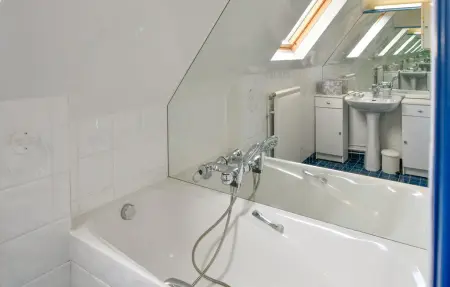 Maison 6 chambres avec piscine chauffée à Yèvre-la-Ville : photo 26