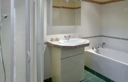Maison 6 chambres avec piscine chauffée à Yèvre-la-Ville : photo 29