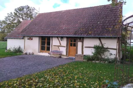 Location maison à Devay, Maison de caractère avec jardin