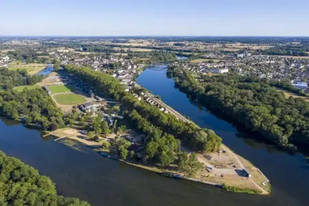 Maison de campagne rénovée à Devay, 5 personnes : photo 7