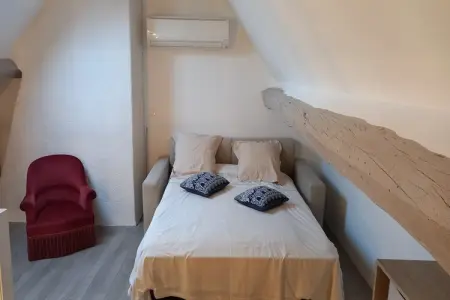 Maison de campagne rénovée à Devay, 5 personnes : photo 11