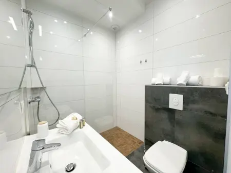 Villa Elora - 5 chambres, piscine privée et vue mer : photo 9