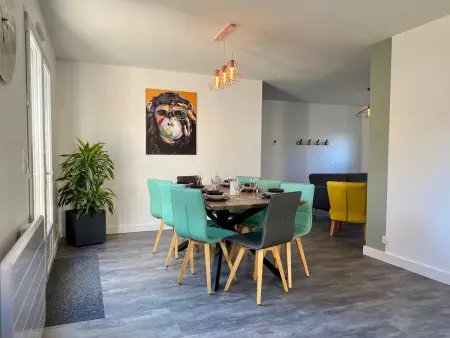 Location gite à Clisson, Gîte rénové au cœur du Vignoble Nantais, proche Hellfest, terrasse, jardin clos, parking, vélos à dispo