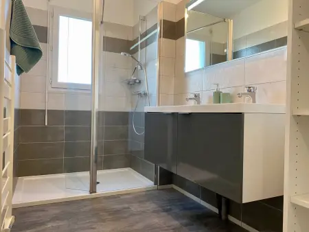 Gîte rénové au cœur du Vignoble Nantais, proche Hellfest, terrasse, jardin clos, parking, vélos à dispo - Photo 9