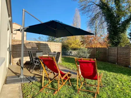 Gîte rénové au cœur du Vignoble Nantais, proche Hellfest, terrasse, jardin clos, parking, vélos à dispo - Photo 10