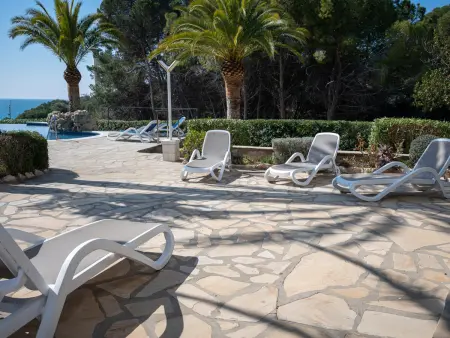 Villa Familiale Moderne avec Piscine Privée et Climatisation - Photo 3