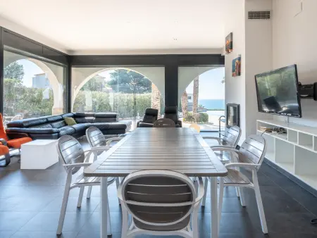Villa Familiale Moderne avec Piscine Privée et Climatisation - Photo 6