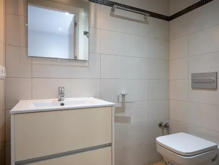 Villa Familiale Moderne avec Piscine Privée et Climatisation - Photo 19