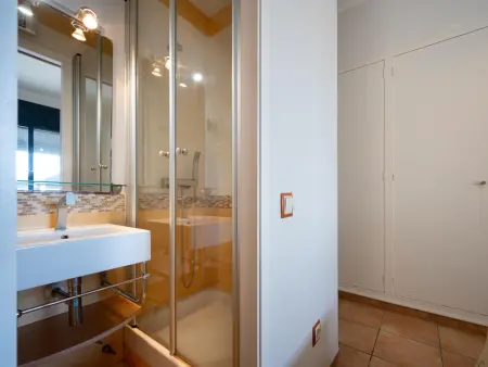 Villa Familiale Moderne avec Piscine Privée et Climatisation - Photo 22