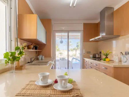 Maison Silvia – 4 chambres, piscine à 20 m de la mer : photo 12