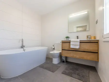Maison Silvia – 4 chambres, piscine à 20 m de la mer : photo 21