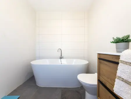 Maison Silvia – 4 chambres, piscine à 20 m de la mer : photo 22