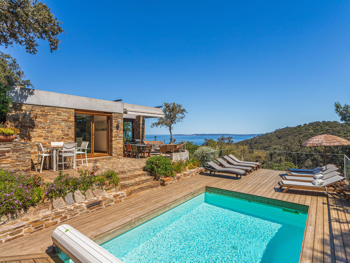 Maison 4 chambres avec piscine à Cap Bénat - Photo 1