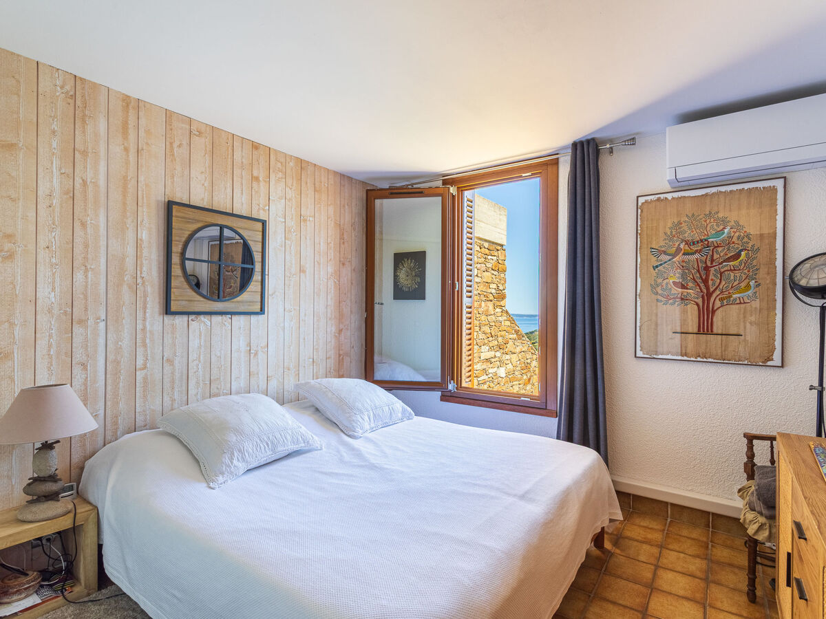 Maison 4 chambres avec piscine à Cap Bénat - Photo 15