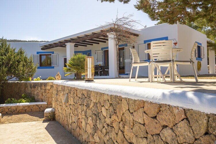 Ses Savines – Maison minimaliste 130 m² avec piscine - Photo 25