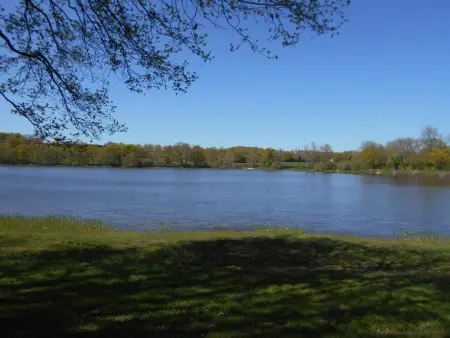 Chalet familial 4 pers. à Treignat avec étang de pêche : photo 12