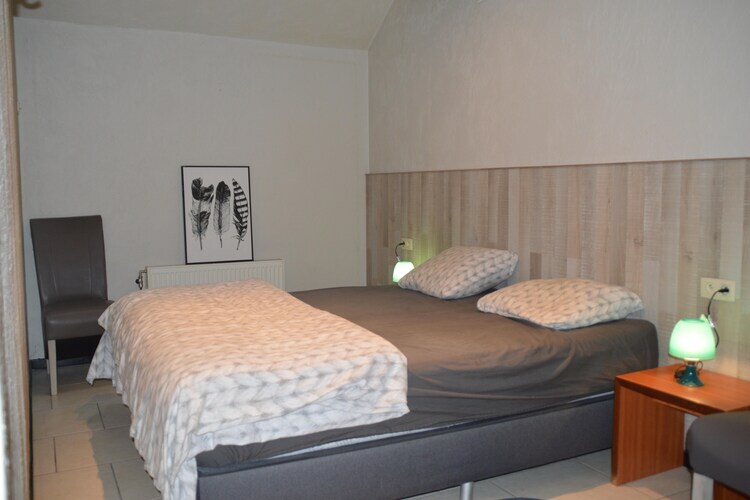 La Ferm'Anne, maison 14 personnes avec piscine intérieure à Verviers - Photo 5