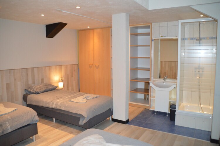 La Ferm'Anne, maison 14 personnes avec piscine intérieure à Verviers - Photo 13