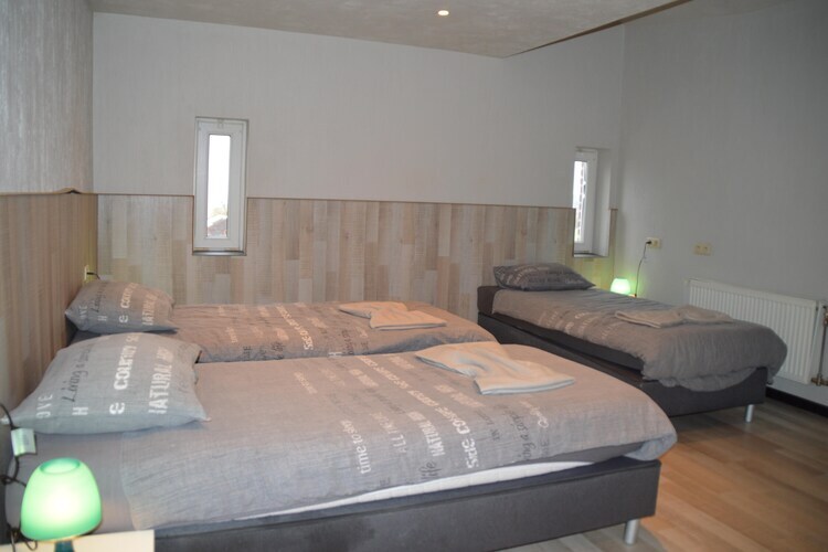 La Ferm'Anne, maison 14 personnes avec piscine intérieure à Verviers - Photo 14