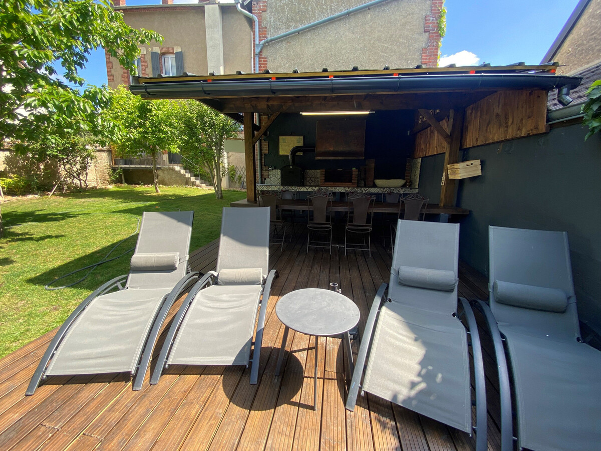 Gîte années 30 avec piscine à Bonny-sur-Loire - Photo 2