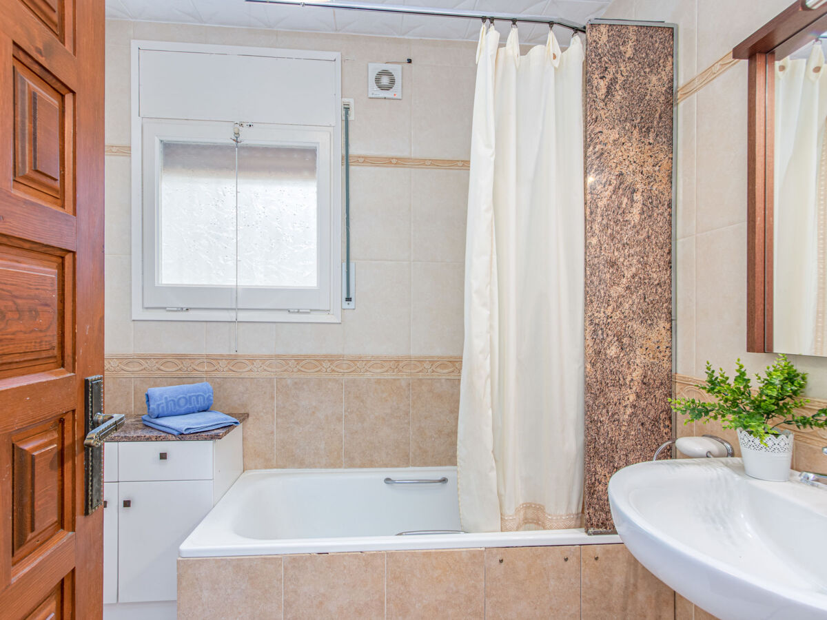 Maison Tordera à Roses : vue mer, 3 chambres, 6 pers. - Photo 13