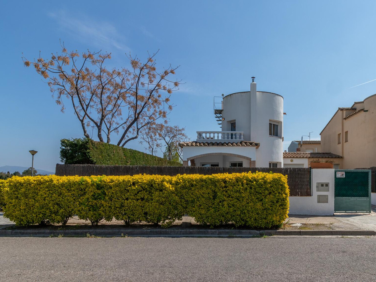 Villa 3 chambres avec piscine et solarium à Sant Pere Pescador - Photo 5