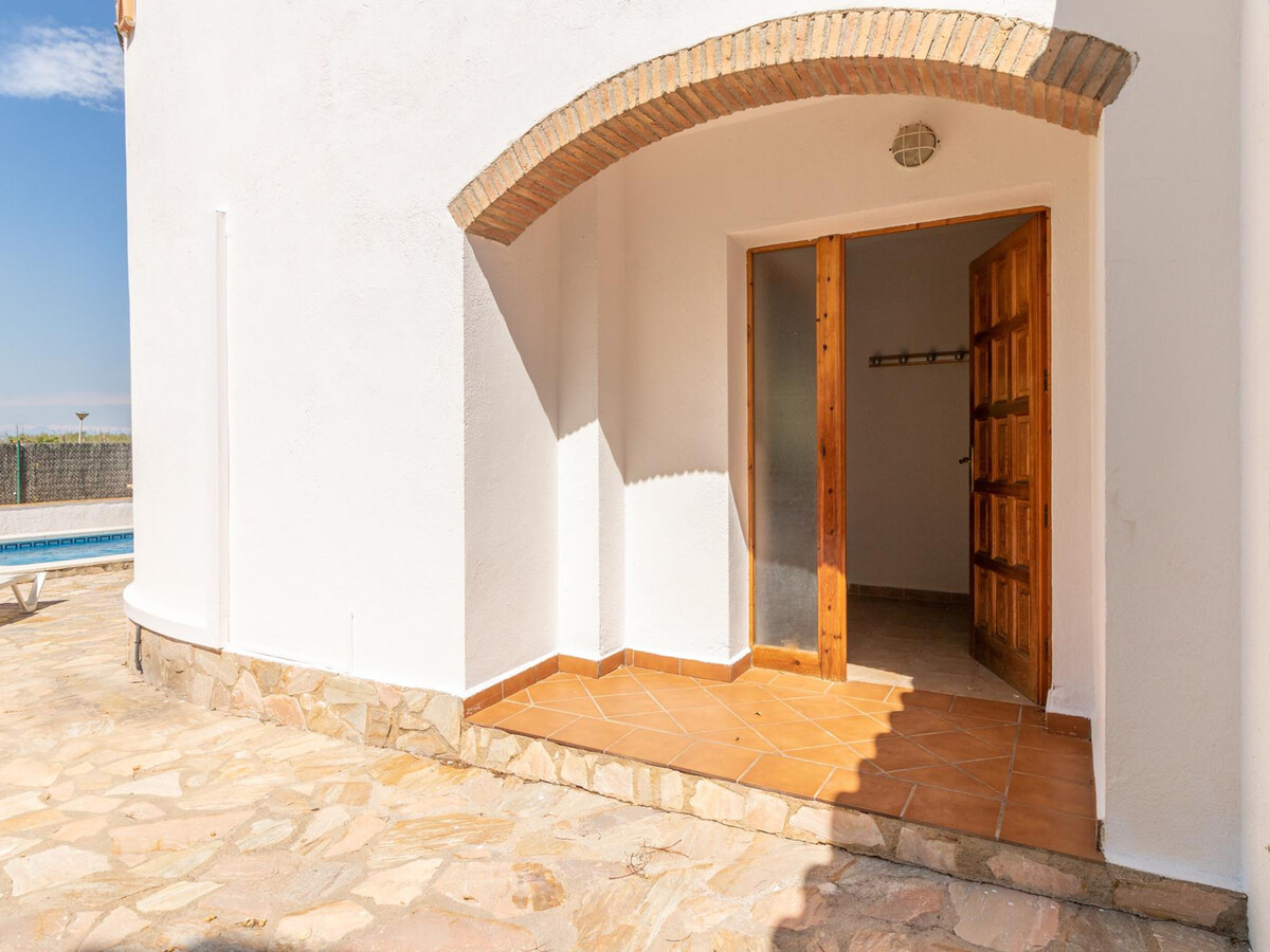 Villa 3 chambres avec piscine et solarium à Sant Pere Pescador - Photo 12