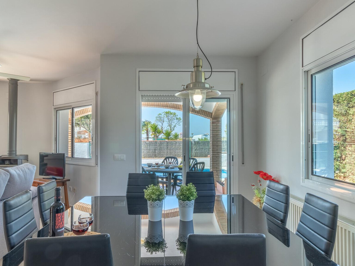 Villa 3 chambres avec piscine et solarium à Sant Pere Pescador - Photo 18
