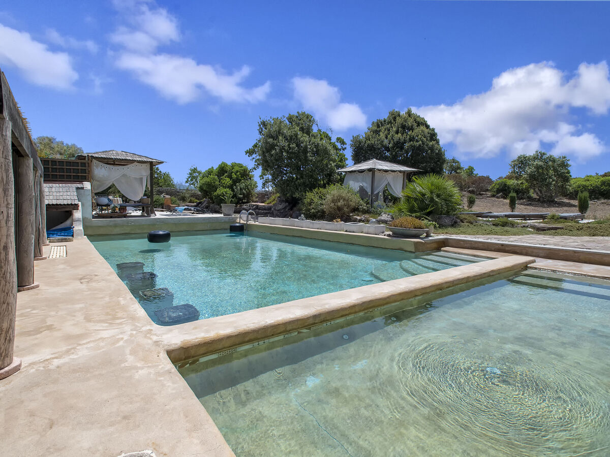 Villa Essenthia – 18 pers., piscine & jardin à Alghero - Photo 9