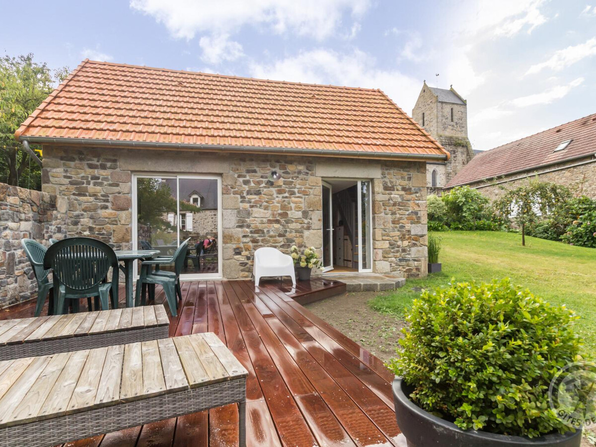 Gîte ancien presbytère à Jullouville, jardin et vélos - Photo 18