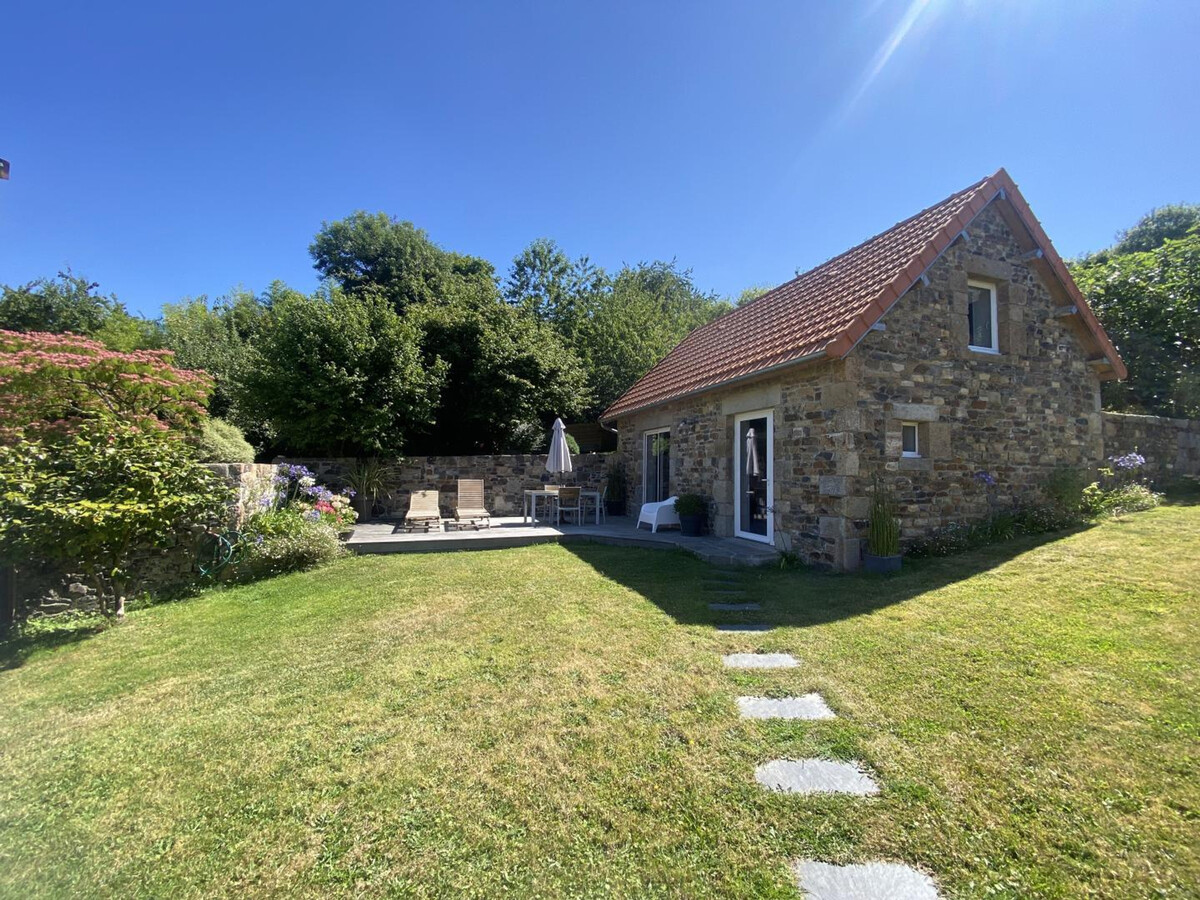 Gîte ancien presbytère à Jullouville, jardin et vélos - Photo 19