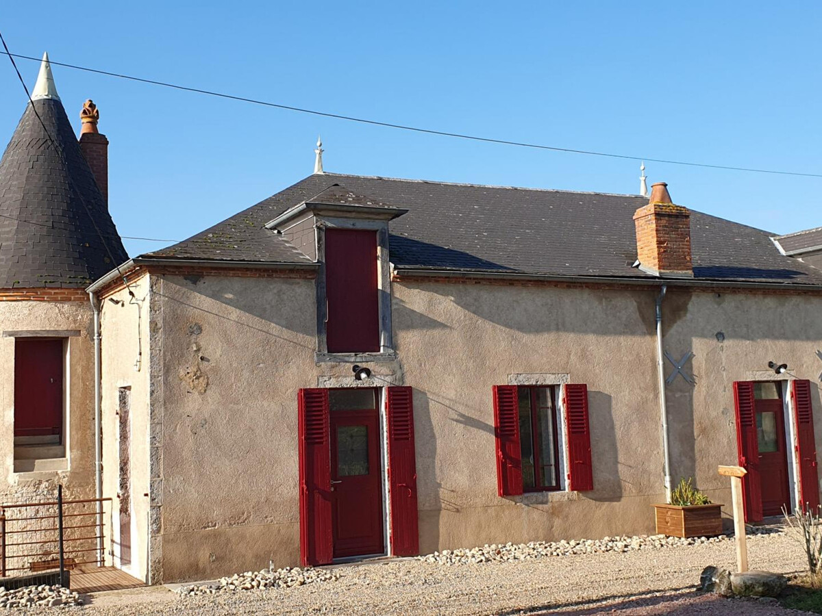 Gîte 19ᵉ restauré à Cindré, terrasse et jardin - Photo 1