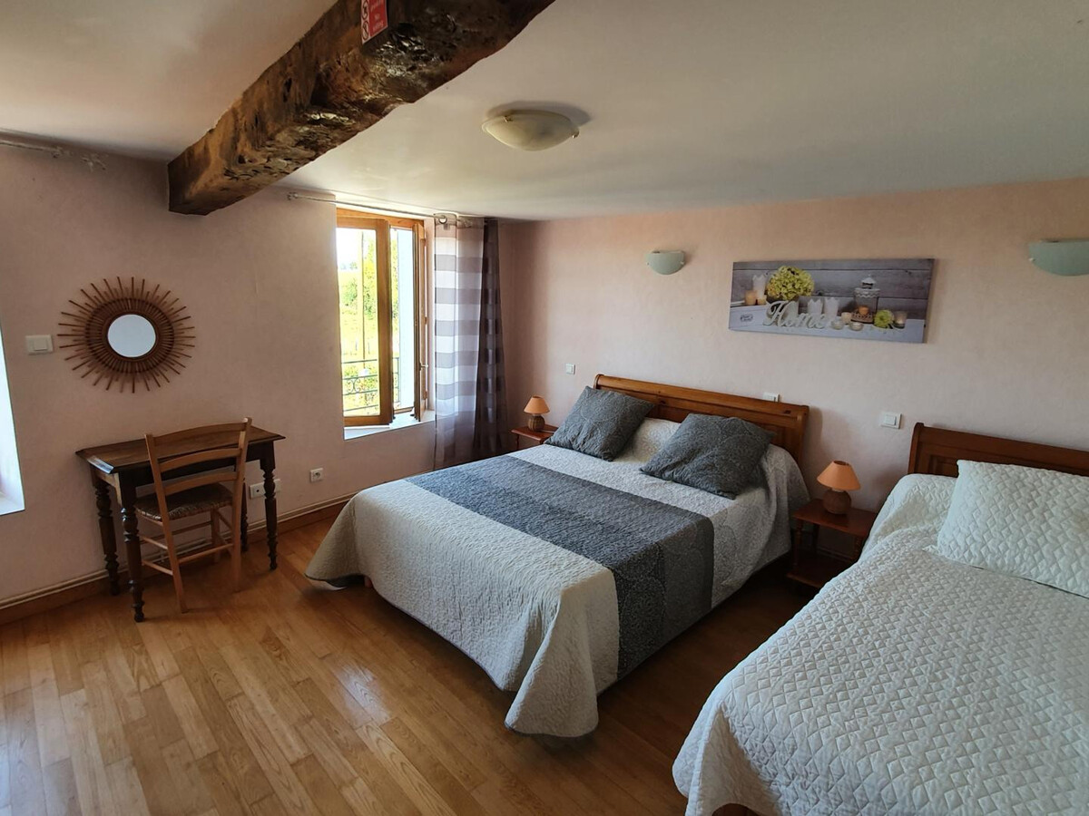 Deux gîtes communicants en ferme XVIIIe, 11 pers., cheminée - Photo 7