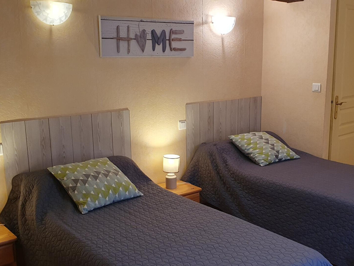 Deux gîtes communicants en ferme XVIIIe, 11 pers., cheminée - Photo 12
