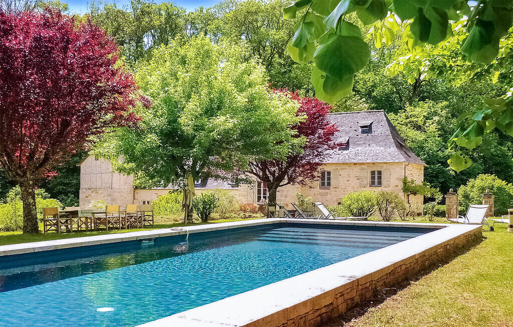 Maison de vacances du 19ème siècle avec piscine à Sarrazac - Photo 2