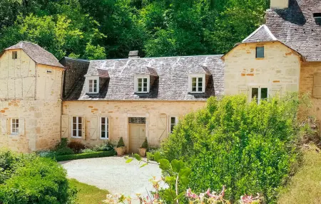 Location maison de vacances à Sarrazac