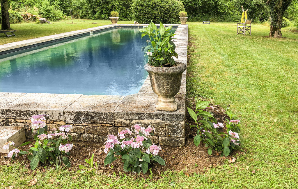Maison 19ème siècle avec piscine à Sarrazac - Photo 12