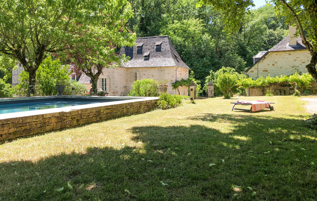 Maison 19ème siècle avec piscine à Sarrazac - Photo 13