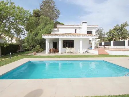 Location villa à Vélez Málaga, Villa de Luxe avec Piscine, Jardins et Proche Plage à Vélez-Málaga
