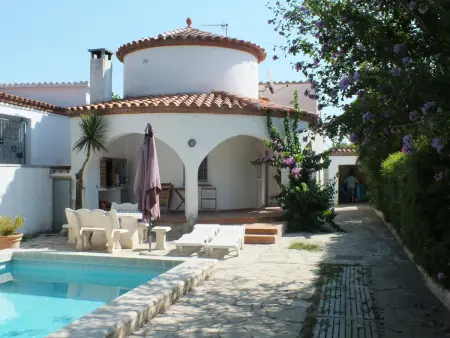 Villa avec piscine privée et jardin pour 6/8 personnes à Castelló d'Empúries, Espagne - Photo 4