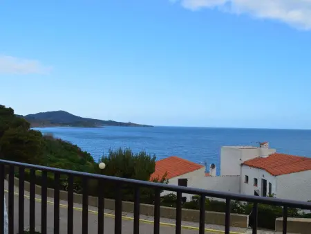 Location maison à Banyuls sur Mer, Maison rénovée 2020 avec terrasse, parking et WIFI - 3 chambres, 2 salles de bains