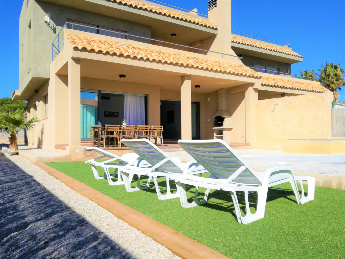 Villa 5 chambres à 100m de la mer avec piscine privée - Photo 1