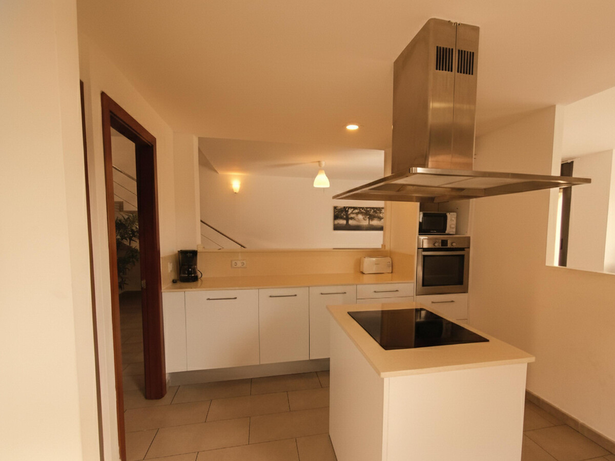 Villa 5 chambres à 100m de la mer avec piscine privée - Photo 8