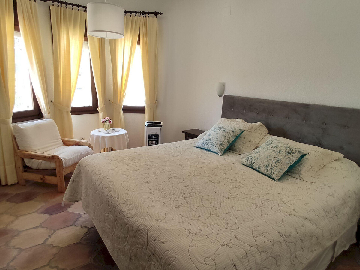 Villa rustique 6 personnes, piscine d'eau salée & jardin méditerranéen - Photo 9
