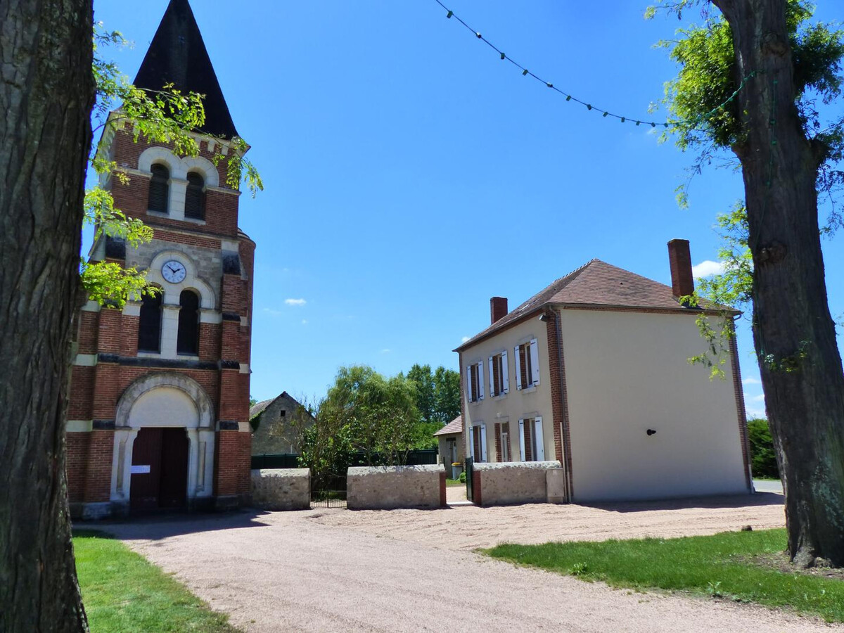 Ancien presbytère du XIXe siècle, 10 pers, Fourilles - Photo 1