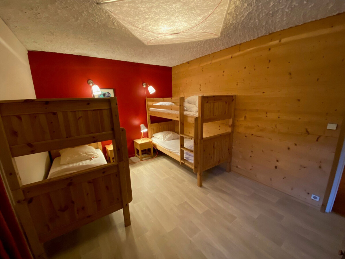 Chalet savoyard 10 pers, 4 chambres, parking privé - Photo 9
