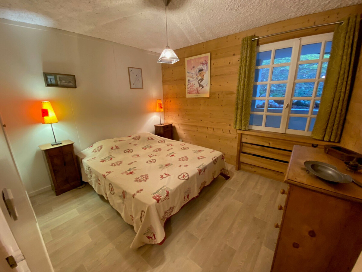 Chalet savoyard 10 pers, 4 chambres, parking privé - Photo 11