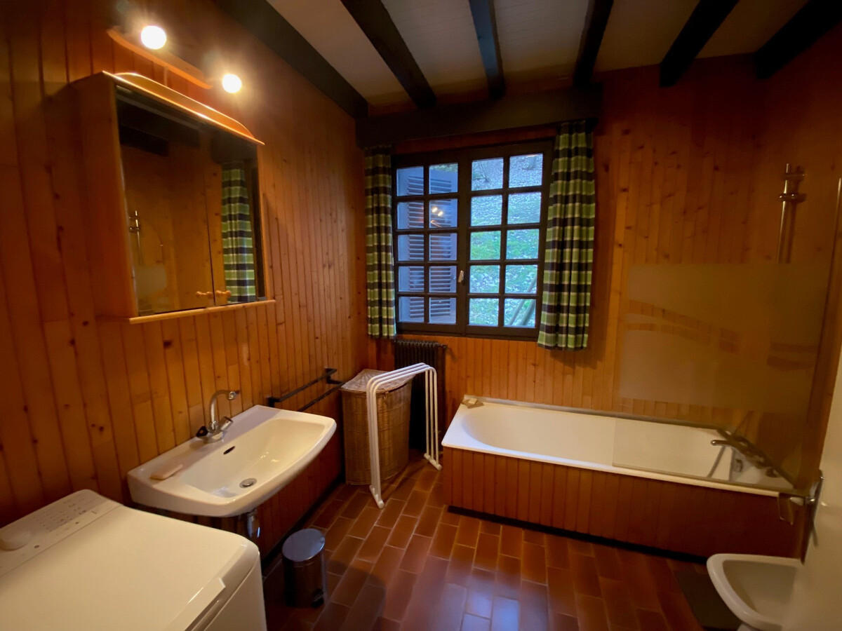 Chalet savoyard 10 pers, 4 chambres, parking privé - Photo 13